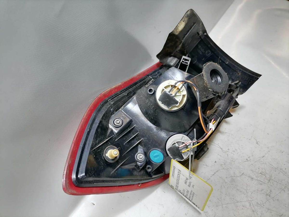 Ford Fiesta MK7 original Rücklicht Rückleuchte Schlussleuchte rechts außen Bj.2018